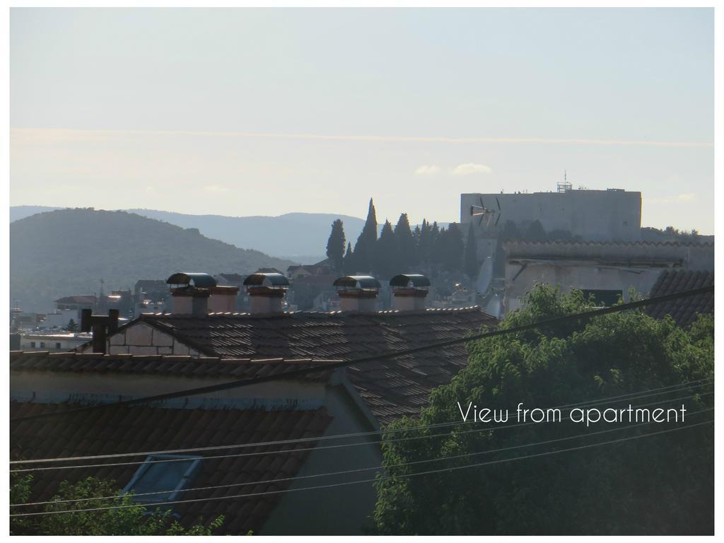 Apartment Simaris - Spacious With Terrace And Sea View Šibenik Екстериор снимка