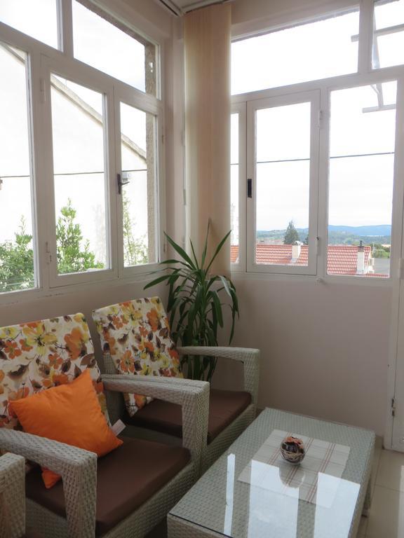 Apartment Simaris - Spacious With Terrace And Sea View Šibenik Екстериор снимка